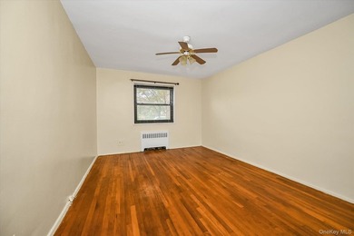 Corner Lower One Bedroom in Conveniently Located Clearview - photo 9