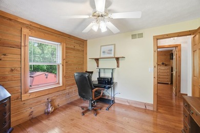 Feel like you're on vacation every day in this lovely log cabin - photo 50