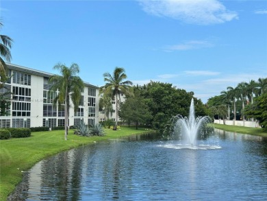(private lake, pond, creek) Condo For Sale in Coconut Creek Florida