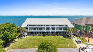 Enjoy waterfront living at the end of desirable Soundside Drive - photo 31