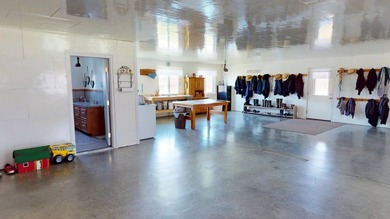 Disregard listing price. Property will be sold at auction - photo 32