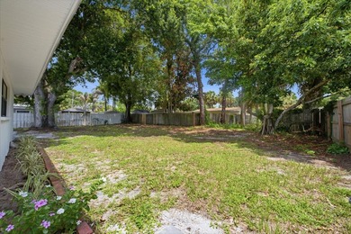 Fully remodeled 3-bedroom, 2-bath home with an attached garage - photo 41