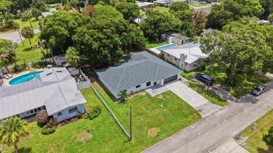Fully remodeled 3-bedroom, 2-bath home with an attached garage - photo 44
