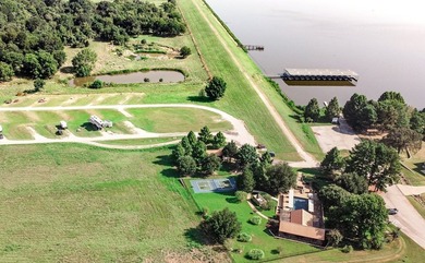 PRICED TO SELL! AMAZING OPPORTUNITY to purchase this Beautiful - photo 13