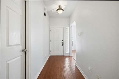 This delightful 2-bedroom, 2-bath townhome is primed for its new - photo 4