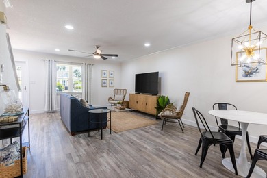 This is the lowest price townhome you'll find in Woodland Shores - photo 1