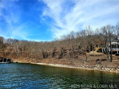 Lake Lot For Sale in Four Seasons, Missouri