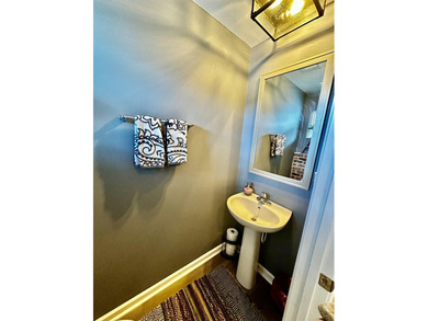 Welcome to this beautifully FHA/VA approved upgraded townhome - photo 13