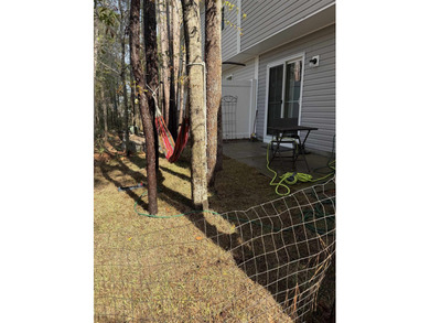 Welcome to this beautifully FHA/VA approved upgraded townhome - photo 26