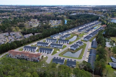 Welcome to this beautifully FHA/VA approved upgraded townhome - photo 33