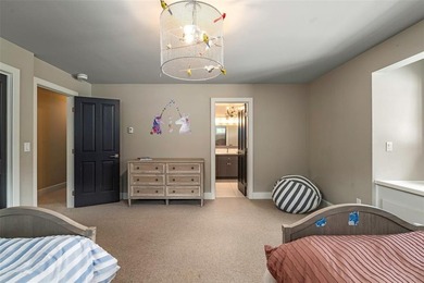 Strawberry Highlands is a one-of-one luxury estate nestled in - photo 37