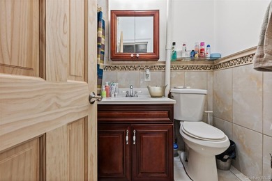 Spacious and inviting, this 5-bedroom, 3-bathroom home in the - photo 6