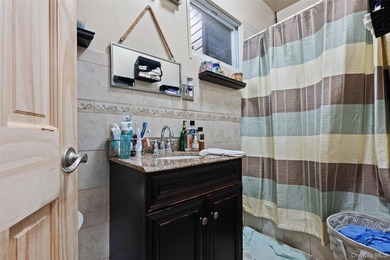 Spacious and inviting, this 5-bedroom, 3-bathroom home in the - photo 7