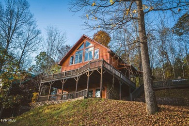 MOUNTAIN LAKE RETREAT with STUNNING VIEWS and LAKE ACCESS AND - photo 13