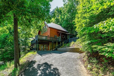MOUNTAIN LAKE RETREAT with STUNNING VIEWS and LAKE ACCESS AND - photo 21