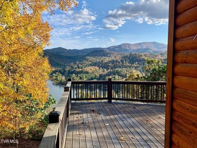 MOUNTAIN LAKE RETREAT with STUNNING VIEWS and LAKE ACCESS AND - photo 23