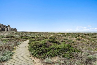 Set within the exclusive gated enclave of Monterey Dunes Colony - photo 38