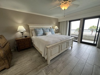 Spacious two bedroom/two bath condo, located on the 2nd floor of - photo 14