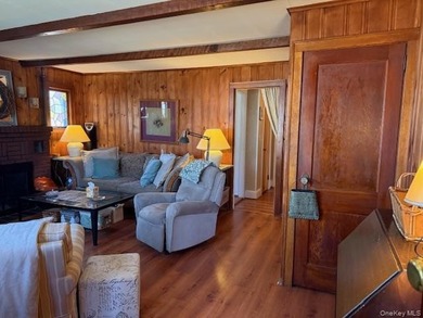 Come see this charming single-family home nestled in the heart - photo 4