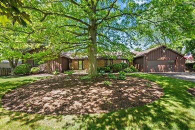 Experience elevated indoor-outdoor living in this exquisite 2 - photo 4