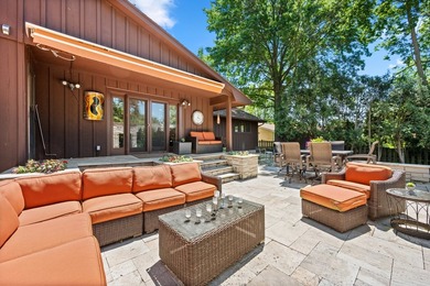 Experience elevated indoor-outdoor living in this exquisite 2 - photo 6
