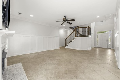 Perfectly positioned on a quiet, private street with cul-de-sacs - photo 14