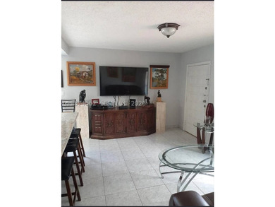 TRIPLEX, investor special in Central Heights! BRAND NEW ROOF! - photo 2
