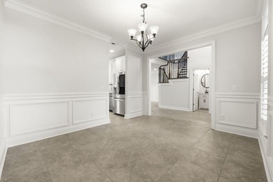 Perfectly positioned on a quiet, private street with cul-de-sacs - photo 24