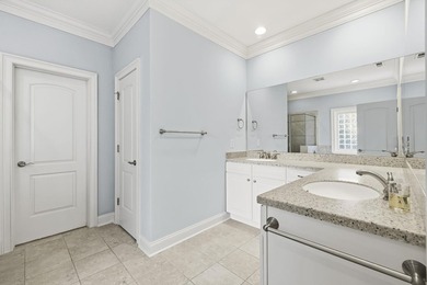 Perfectly positioned on a quiet, private street with cul-de-sacs - photo 28