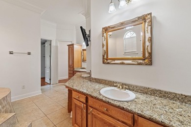 Exceptional custom home built circa 2007, offering 5 bedrooms, 5 - photo 33