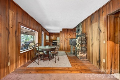 Some properties offer privacy. Others offer opportunity. Very - photo 7