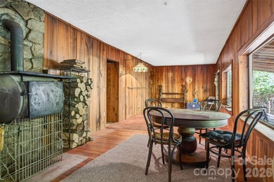 Some properties offer privacy. Others offer opportunity. Very - photo 8