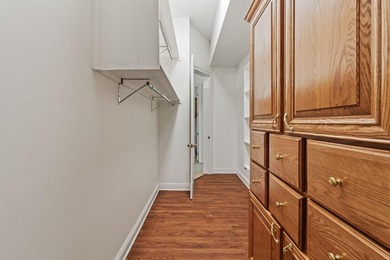 Exceptional custom home built circa 2007, offering 5 bedrooms, 5 - photo 39