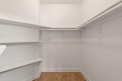 Exceptional custom home built circa 2007, offering 5 bedrooms, 5 - photo 48