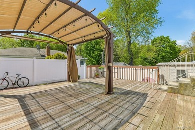 Welcome to 37 Harper Street, a desirable corner property located - photo 41