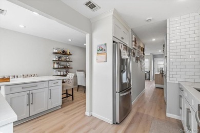Tired of maintaining the lawn? This spacious 3Br, 2.5Bth Condo - photo 10