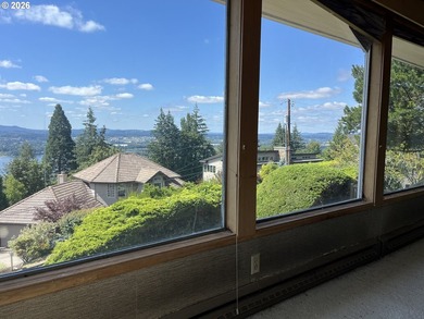 Live on top of the world in Camas, Washington. This rare, nearly - photo 25