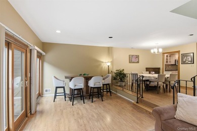 Welcome to this beautifully maintained 3-bedroom, 2.5 bath condo - photo 9