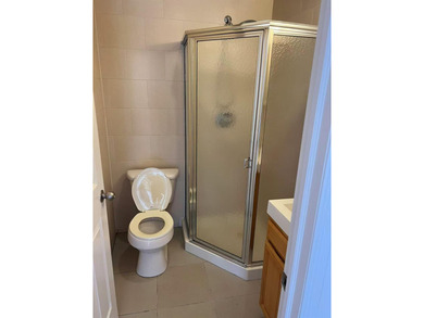 Flushing Prime Location Young One Bedrooms Condo For Sale