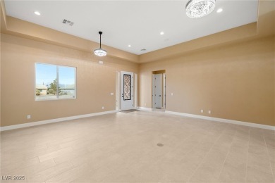 *Brand-new custom home*Elevated desert living with gorgeous