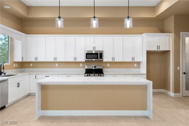 *Brand-new custom home*Elevated desert living with gorgeous