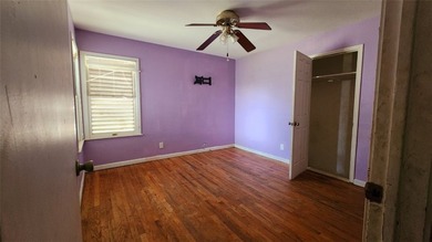 Great value alert! This classic 4-bedroom, 2-bath home is a - photo 8