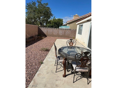 3 bedrooms , move -in ready , one story home