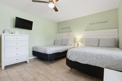 Fully renovated beach cottage and RENTAL MACHINE only .3 miles - photo 18