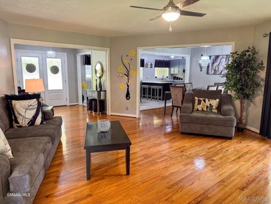 Live your best life in this beautifully appointed home! Roof and - photo 18