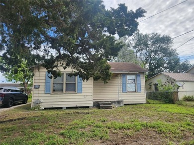 Investment opportunity on a spacious approximately .25-acre lot! - photo 1
