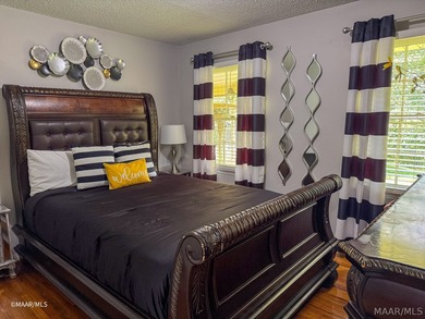 Live your best life in this beautifully appointed home! Roof and - photo 27