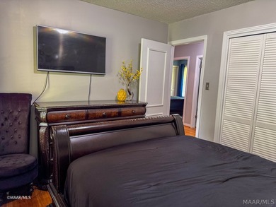 Live your best life in this beautifully appointed home! Roof and - photo 29