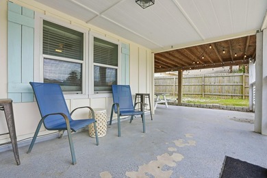 Fully renovated beach cottage and RENTAL MACHINE only .3 miles - photo 35
