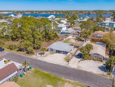Fully renovated beach cottage and RENTAL MACHINE only .3 miles - photo 39